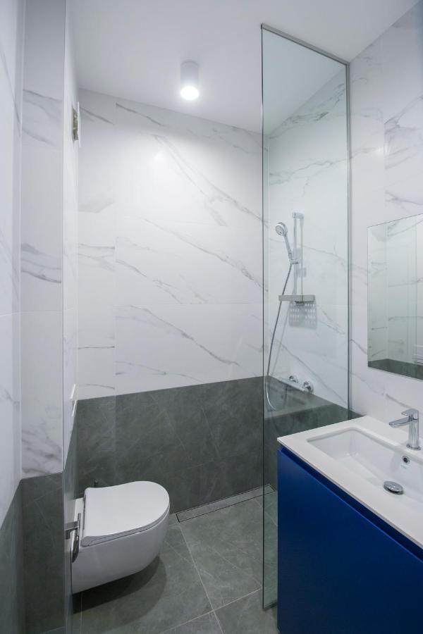 The Blue - Two-bedroom Lux