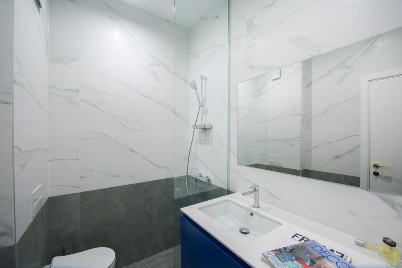 The Blue - Two-bedroom Lux Apartamento Sofía